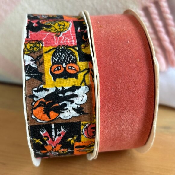 Vintage gift tie ribbons from the mid-20th century Halloween Velvet Lot of 2 - Picture 2 of 8